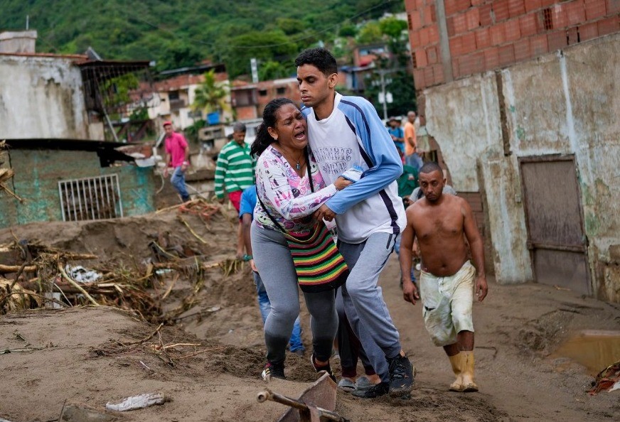 Deslizamiento en Venezuela deja 25 muertos y 54 desaparecidos WhatsApp-Image-2022-10-10-at-11.53.34-AM