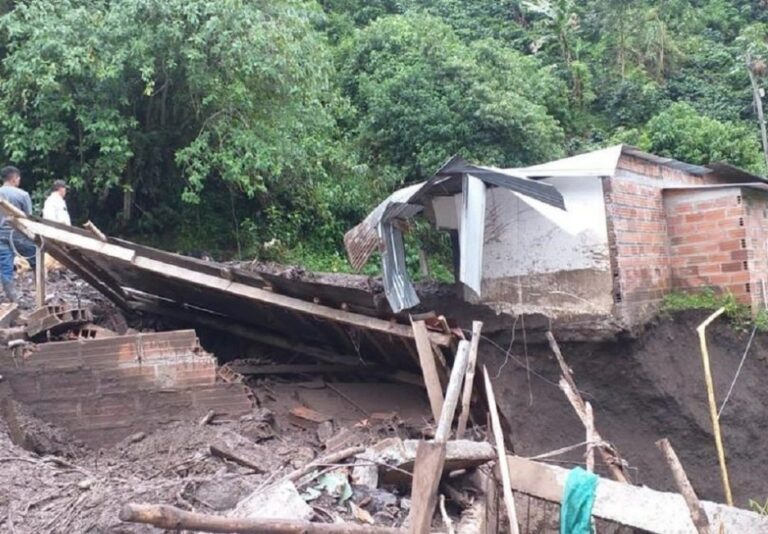 Familias afectadas en San José de Oriente por ola invernal WhatsApp-Image-2022-10-19-at-12.45.53-PM