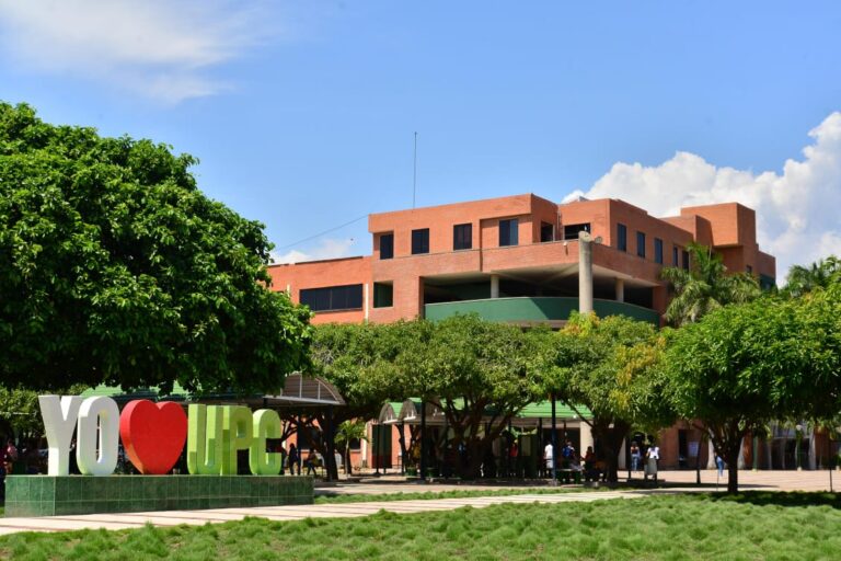 ¿Quién es Guillermo Andrés Echavarría Gil, el nuevo rector de la Universidad Popular del Cesar? Quién es Guillermo Ecxhavarría