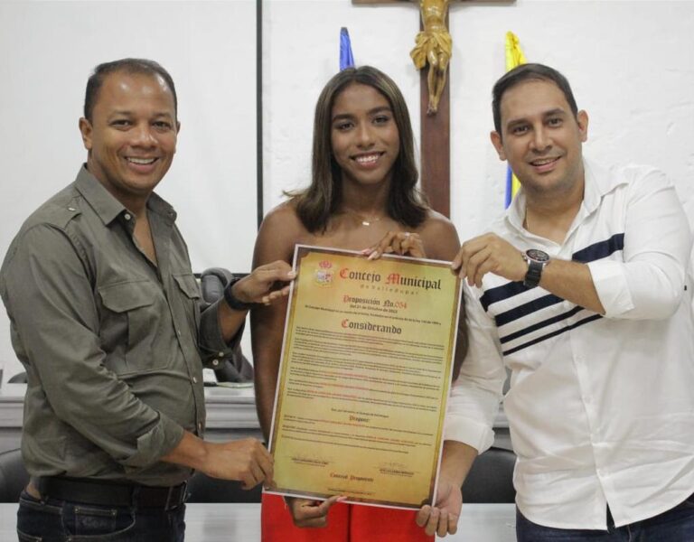 El Concejo otorgó reconocimiento a Natalia Linares WhatsApp-Image-2022-11-04-at-12.02.05-PM