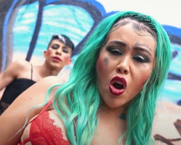 "Horror" Yina Calderón adapta un vallenato a guaracha | RTA Noticias