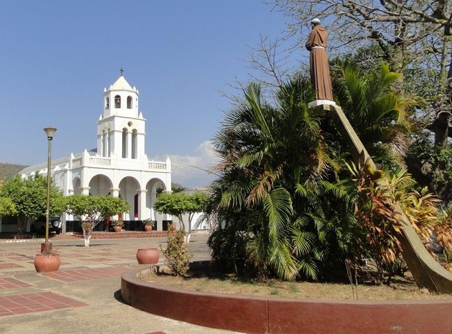 Adulto mayor falleció, al parecer por una caída de altura | RTA Noticias