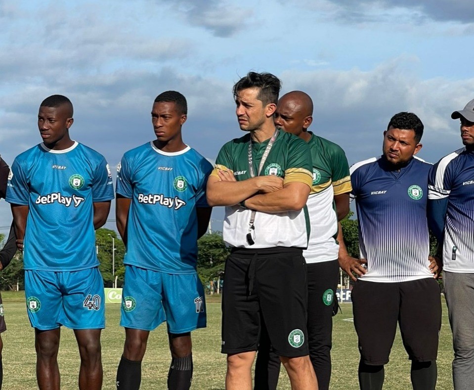 Julián Barragán nuevo técnico del Valledupar FC WhatsApp-Image-2022-11-30-at-3.29.18-PM