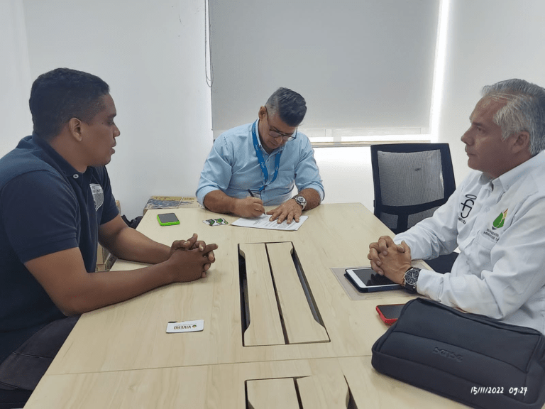Afinia firma convenio con Red Ambiental Mundo Verde image-10