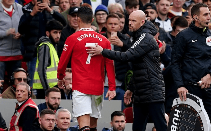 Cristiano Ronaldo sale del Manchester United | RTA Noticias