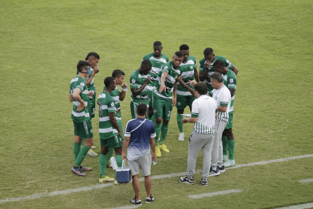 Julián Barragán nuevo técnico del Valledupar FC Julián Barragán nuevo técnico del Valledupar FC | RTA Noticias