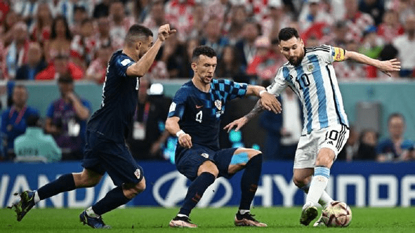 De la mano de Messi y Julián, Argentina va a la final De la mano de Messi y Julián, Argentina va a la final | RTA Noticias