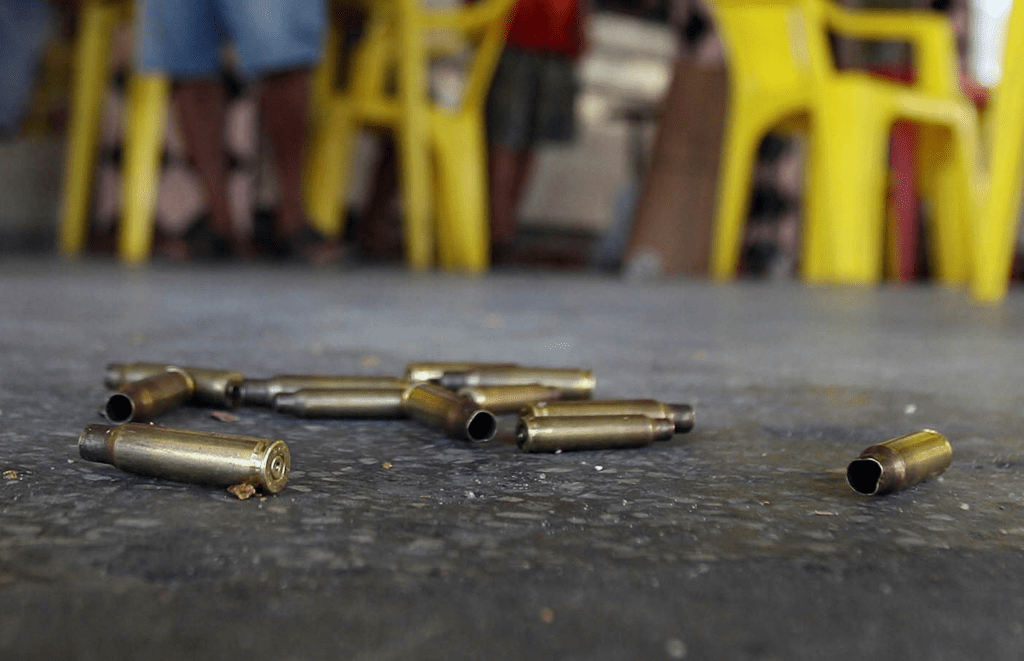 Dos hombres heridos a bala en billar de Bello Horizonte Dos hombres heridos a bala en billar de Bello Horizonte | RTA Noticias