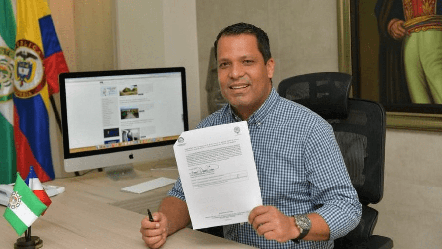 Luis Monsalvo a la espera del fallo por irregularidades Luis Monsalvo a la espera del fallo por irregularidades | RTA Noticias