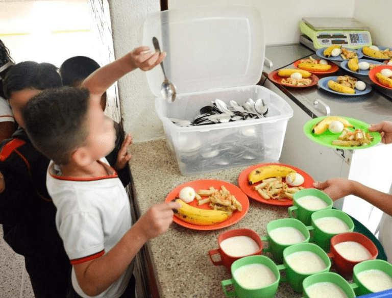 25 niños intoxicados en CDI de Aguachica image-45