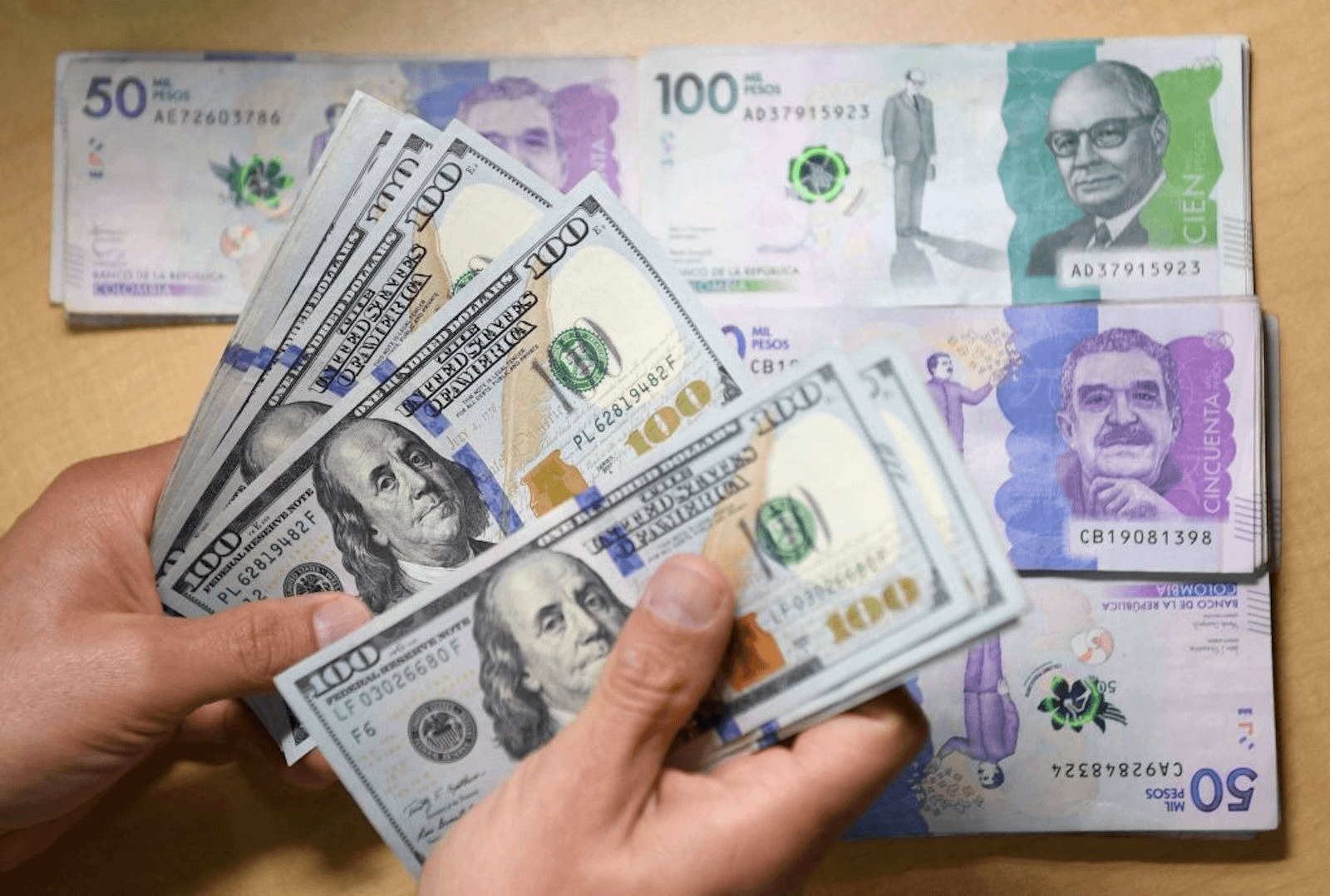 Dólar alcanza una tasa mínima de $4.462 image-12