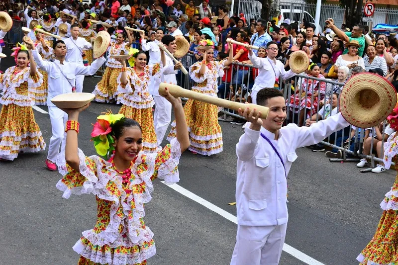 Piloneritos llenarán de color y música las calles de Valledupar | RTA Noticias