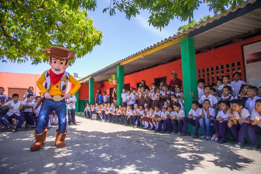 Alcaldía de La Paz celebró el Mes de la Niñez | RTA Noticias