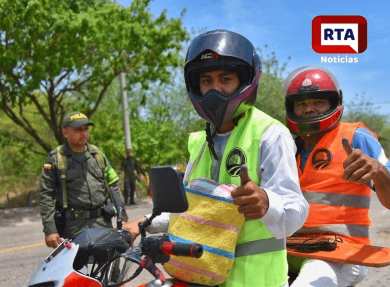 Gobierno del Cesar entregó chalecos reflectivos a mototaxis image-38