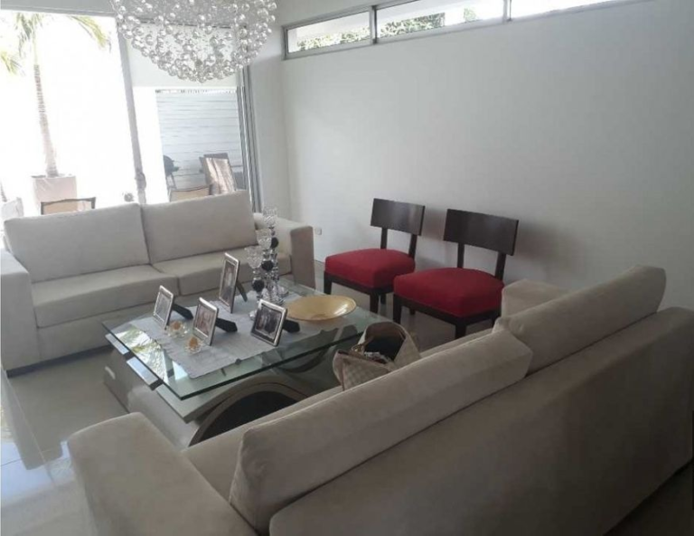 Roban vivienda de la empresaria Nancy Flórez en Valledupar image-216