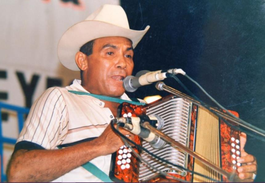 Quienes fueron los acordeoneros de Diomedes Díaz | RTA Noticias