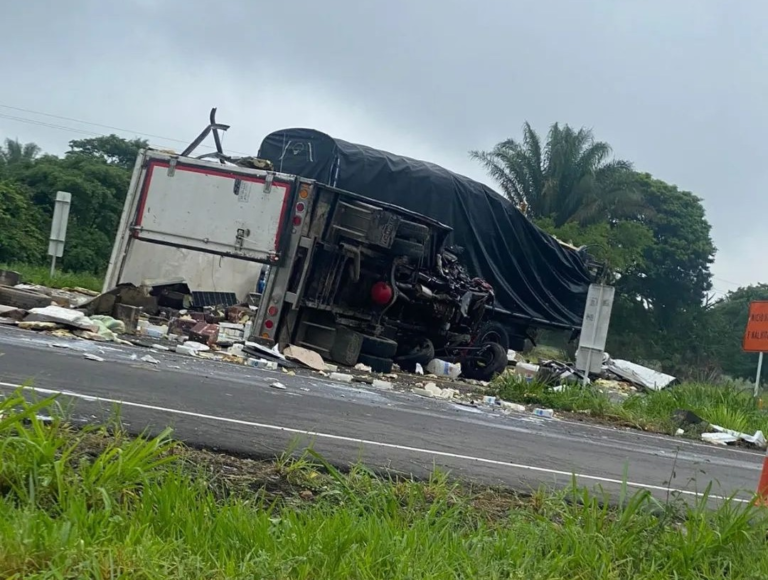 Un muerto y dos heridos tras accidente en Mariangola image-77