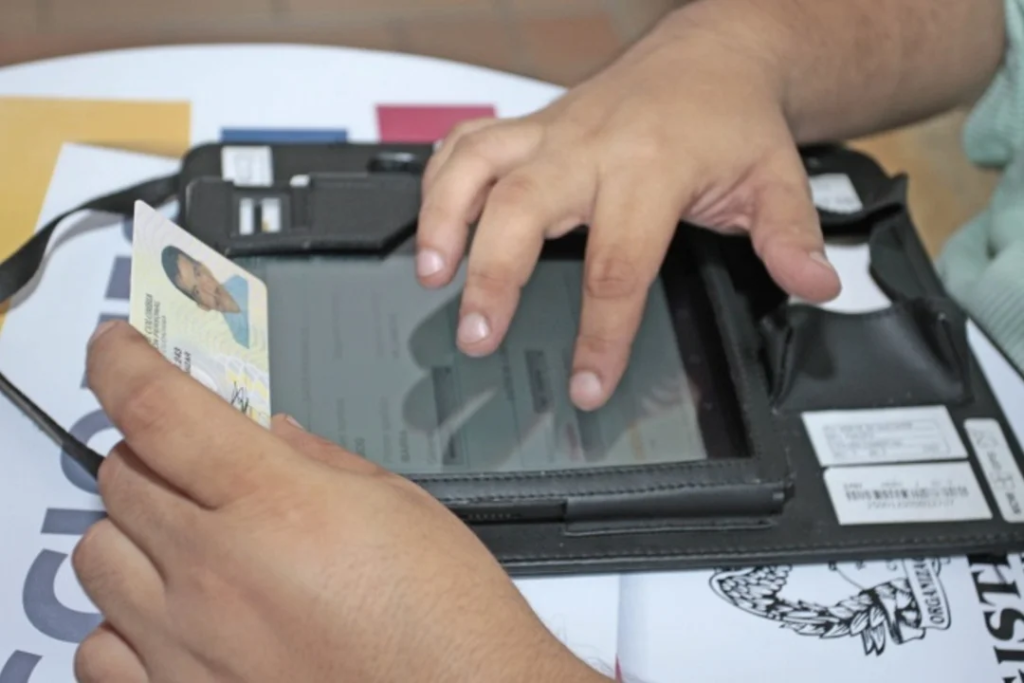 Hasta el 13 de julio podrá inscribir su cédula en puestos de votación | RTA Noticias