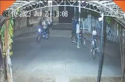 Sujetos atracaron a domiciliario y le quitaron su moto image-94