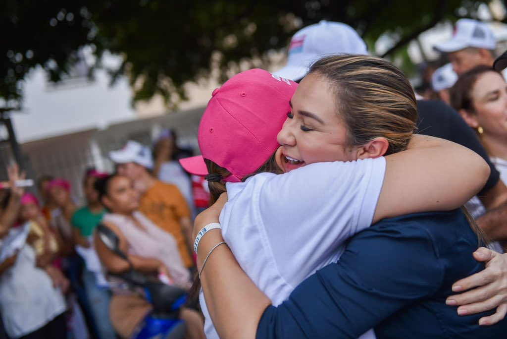 Elvia Milena visitó la comuna 5 de Valledupar Elvia Milena visitó la comuna 5 de Valledupar | RTA Noticias