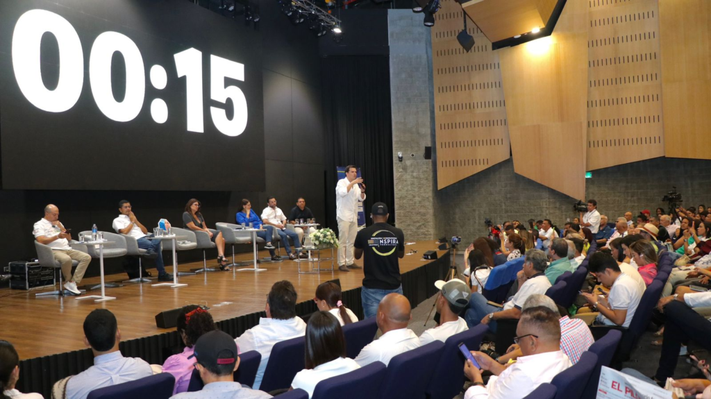 Camilo Quiroz en debate de candidatos a la alcaldía | RTA Noticias