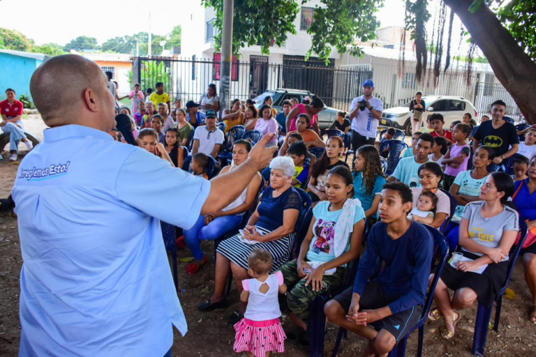 Barrios populares de Valledupar respaldan a Ernesto Orozco image-258