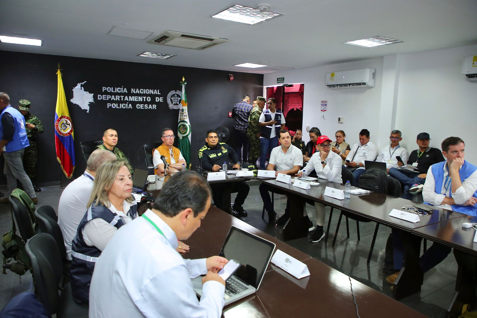 Autoridades señalan que elecciones en Gamarra avanzan con tranquilidad image-213