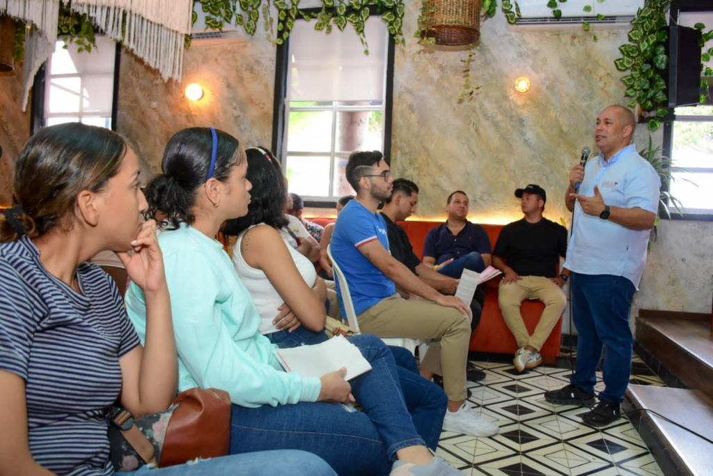 Sector Gastronómico se sumó a Ernesto Orozco Sector Gastronómico se sumó a Ernesto Orozco | RTA Noticias