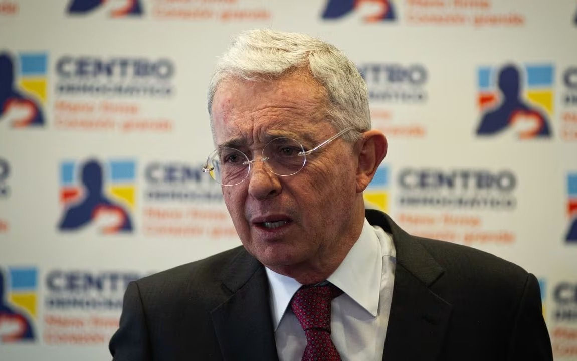 URIBE, EL CONSENSO Y LA REFORMA image-208