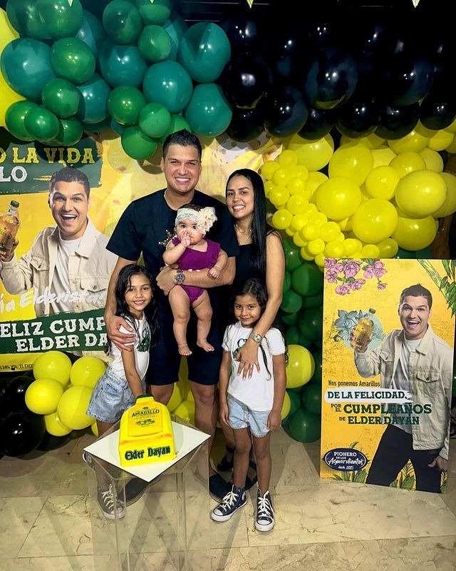 Elder Dayán celebró aniversario con su esposa | RTA Noticias