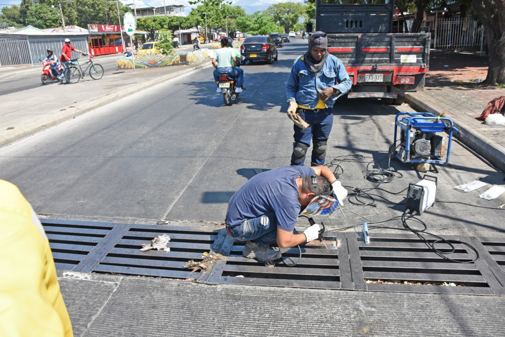 Cierre vial por obras de alcantarillado pluvial en Valledupar Cierre vial por obras de alcantarillado pluvial en Valledupar | RTA Noticias
