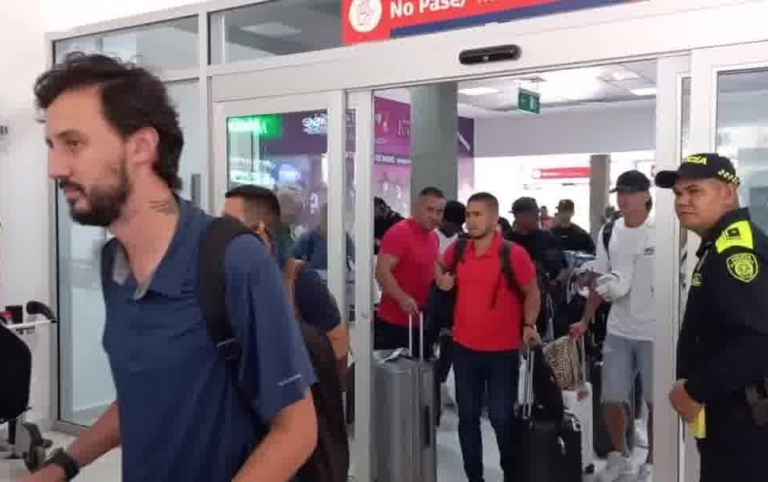 La plantilla de Alianza FC llega al aeropuerto de Valledupar image-41