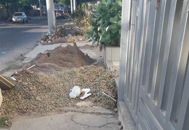 Lote abandonado genera molestar en Valledupar Lote abandonado genera molestar en Valledupar | RTA Noticias