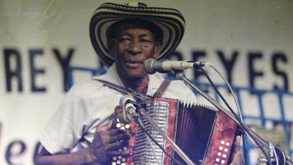 Con homenajes conmemoran 105 años del natalicio de Alejo Durán | RTA Noticias