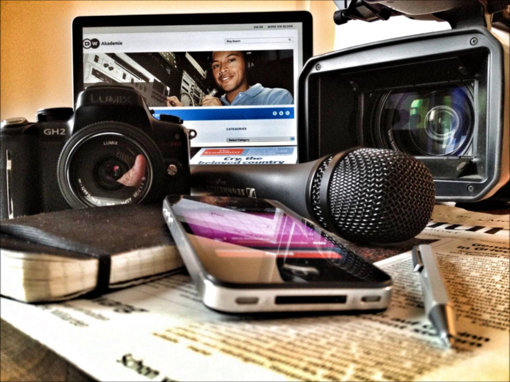 Desafíos actuales de la profesión periodística | RTA Noticias