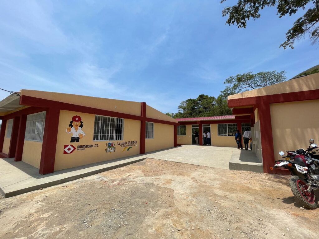Drummond y alcaldía de la Jagua de Ibirico inauguran escuela Drummond y alcaldía de la Jagua de Ibirico inauguran escuela | RTA Noticias