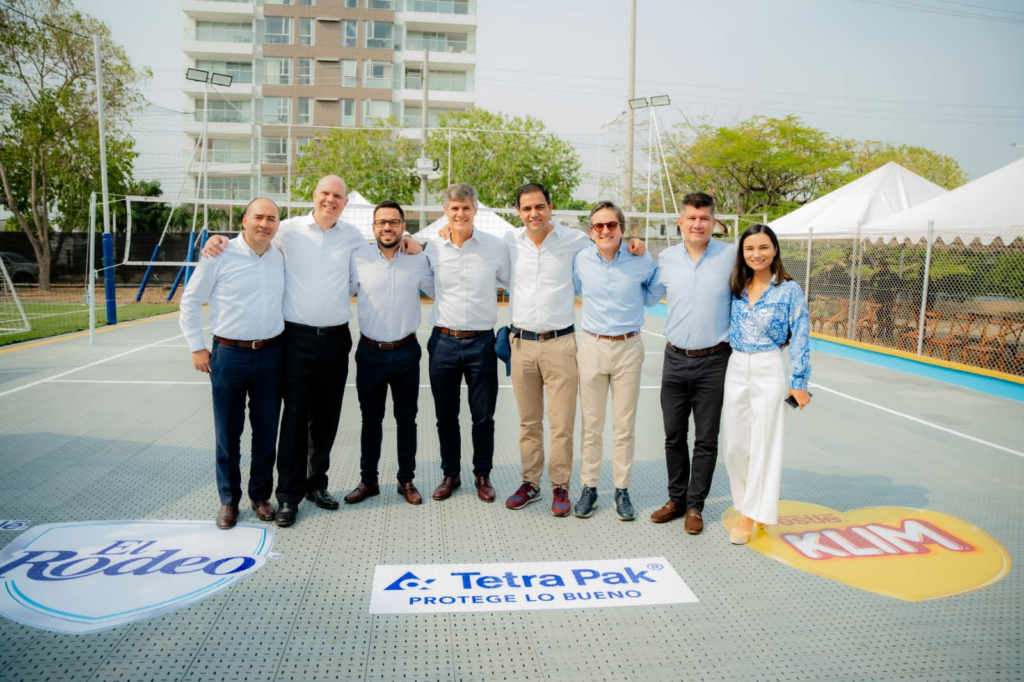 DPA, Nestlé y Tetra Pak inauguran cancha con material reciclado | RTA Noticias