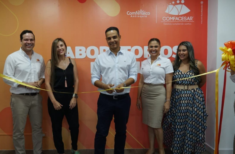 Comfacesar inaugura laboratorio de empleo image-137