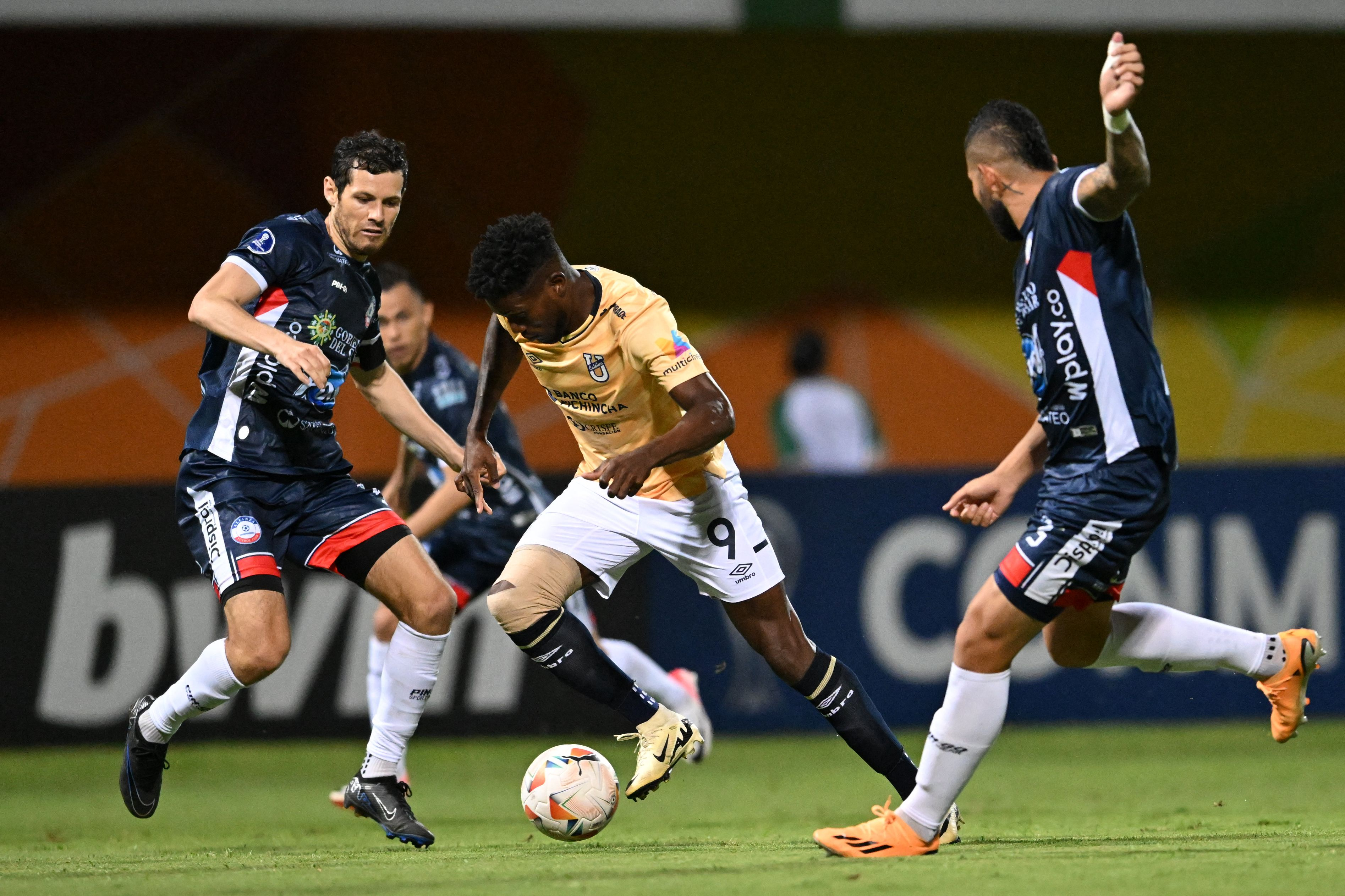En la línea de la eliminación: Alianza cayó ante Universidad Católica image-236