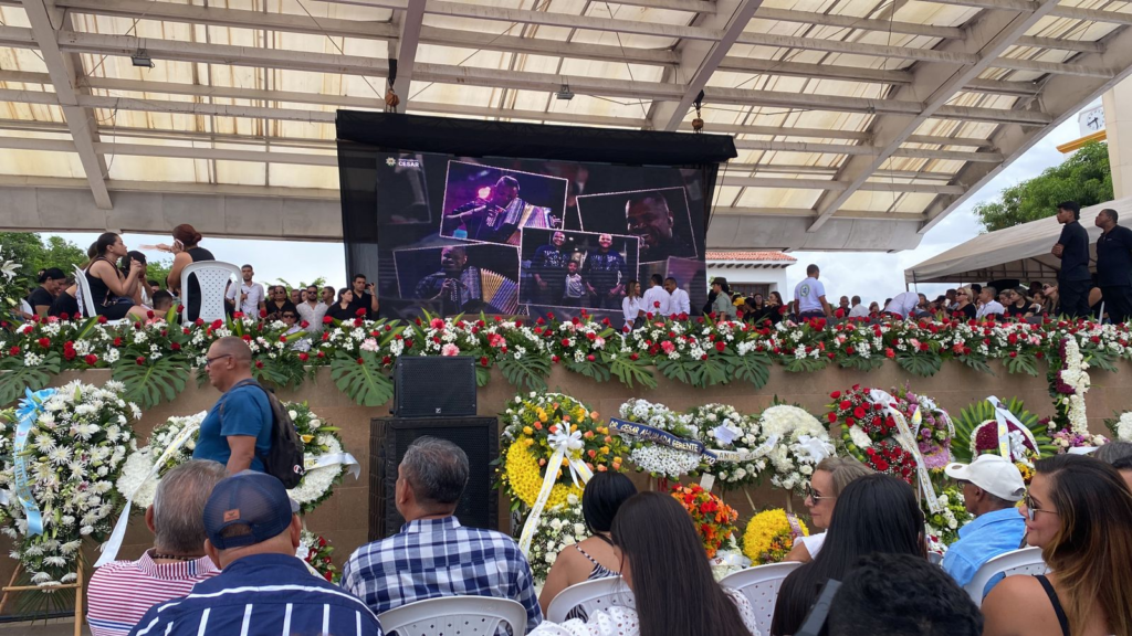 Emotivo homenaje en honor a la memoria de Omar Geles Emotivo homenaje en honor a la memoria de Omar Geles | RTA Noticias