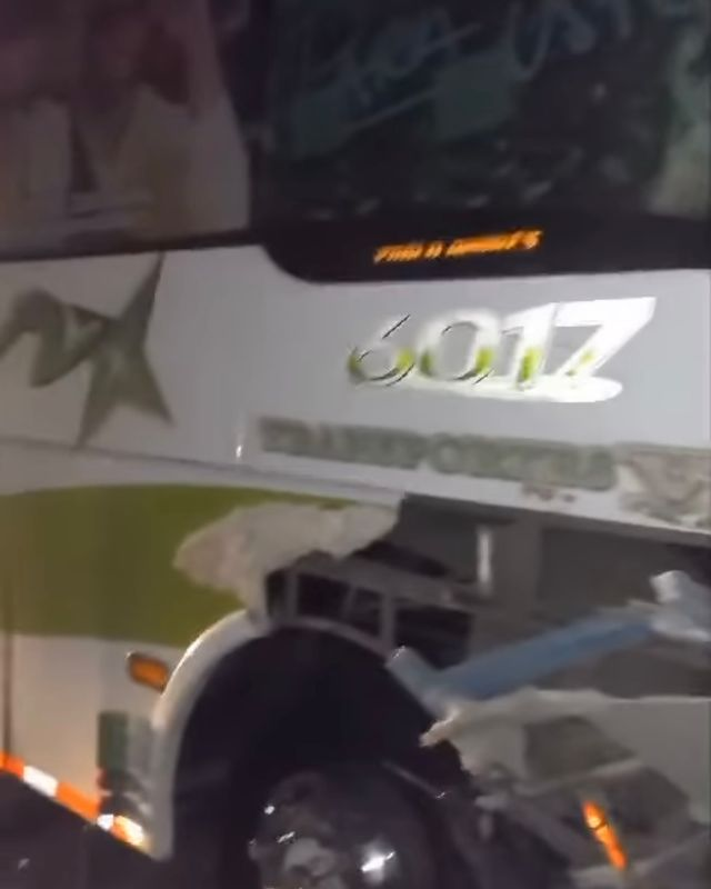 Se accidentó en La Guajira bus de Elder Dayán | RTA Noticias