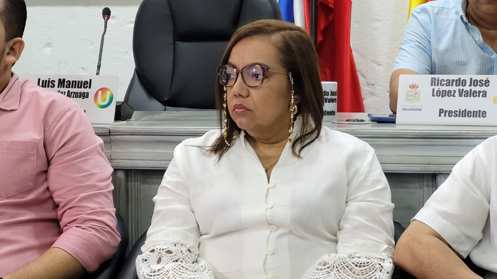Dina Zabaleta se posesionó como Personera de Valledupar Dina Zabaleta se posesionó como Personera de Valledupar | RTA Noticias