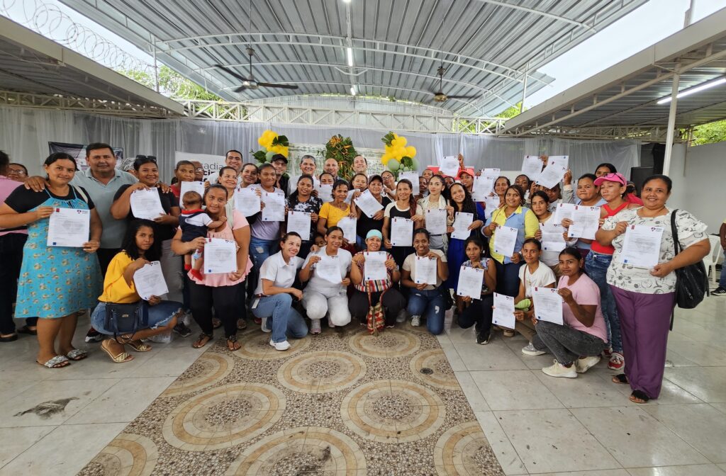 Drummond anunció construcción de 80 nuevas viviendas en el Cesar | RTA Noticias