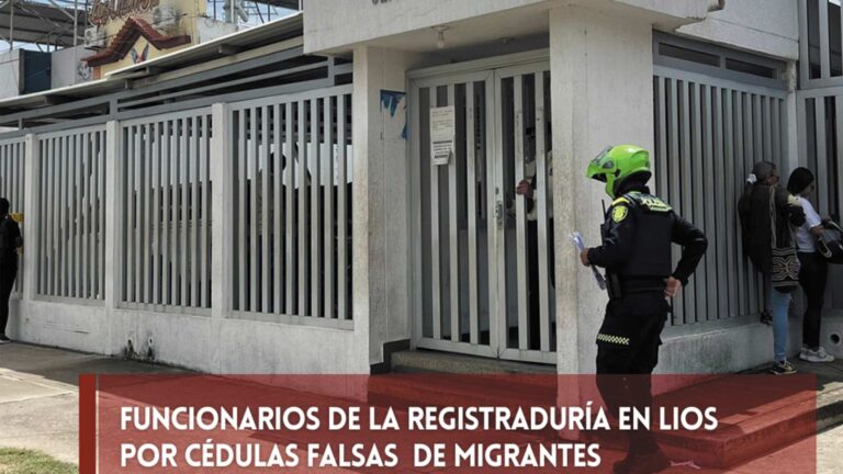 Funcionarios Registraduría cédulas falsas