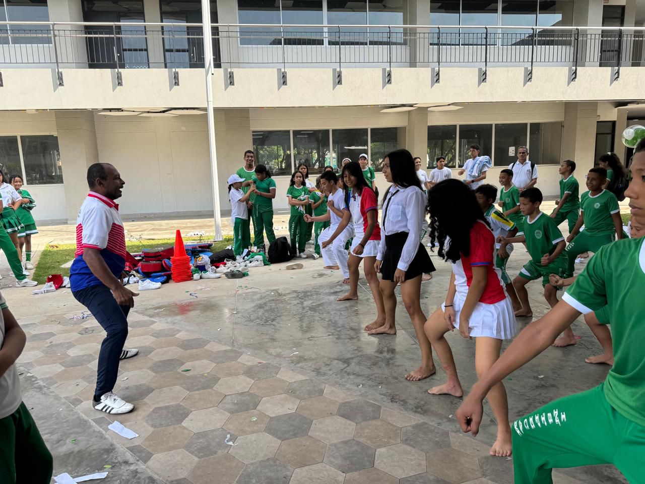 Imagen de WhatsApp 2024-10-31 a las 08.35.25_215f078c