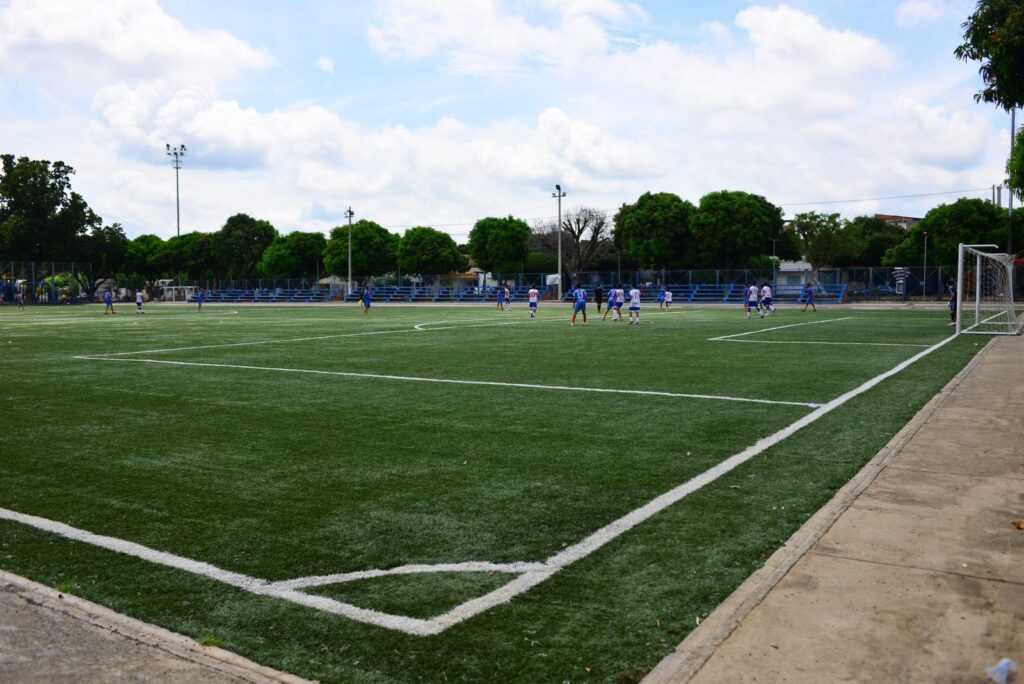 Parque del barrio 12 de Octubre contará con nuevas luminarias | RTA Noticias