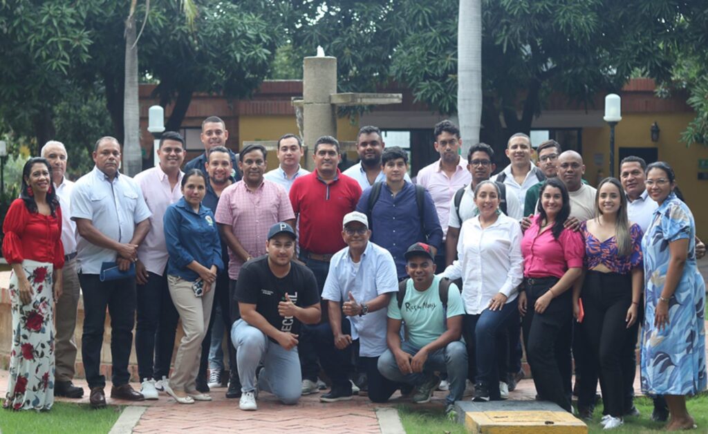Drummond afianza su compromiso ambiental con ‘Seminario de Gestión Ambiental en el Territorio’ Drummond afianza su compromiso ambiental con ‘Seminario de Gestión Ambiental en el Territorio’ | RTA Noticias