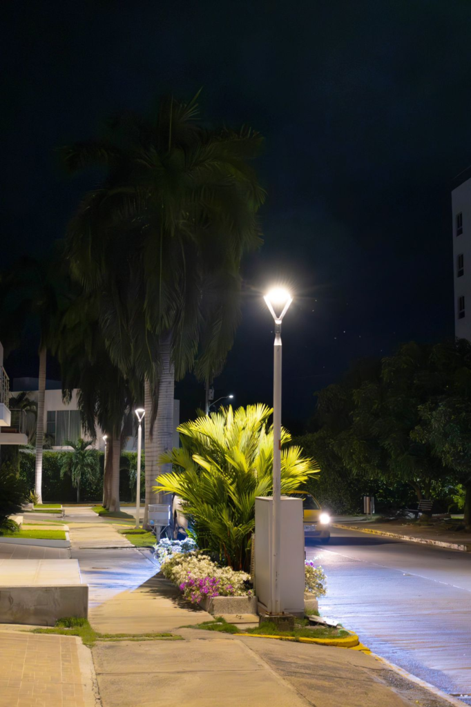 Valledupar: Más de 300 faroles han sido modernizados a LED | RTA Noticias