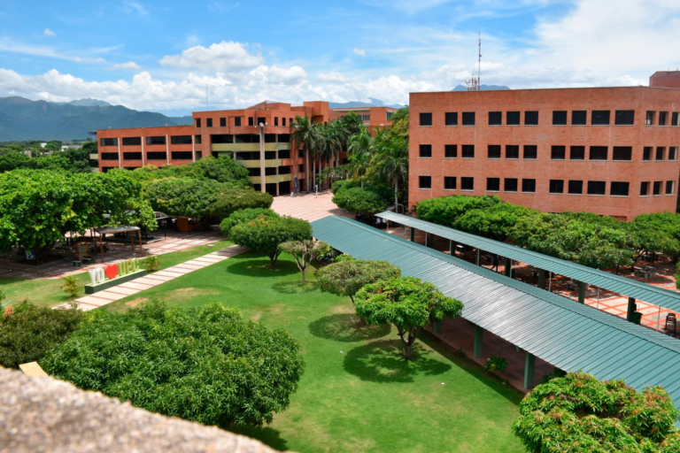 UPC garantiza estabilidad laboral y aumento salarial a docentes image