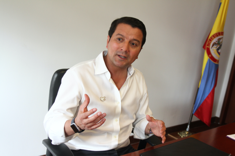 David Luna, renuncia a Senado y a Cambio Radical image